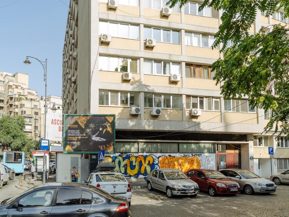 Old Town Historic Apartment With Backyard Mini Park Bukarest Exterior foto